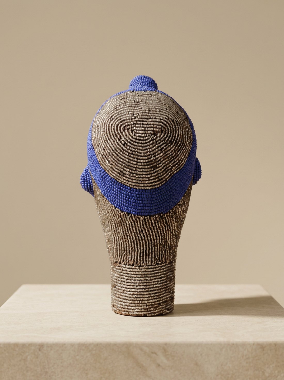 Mafo, back view